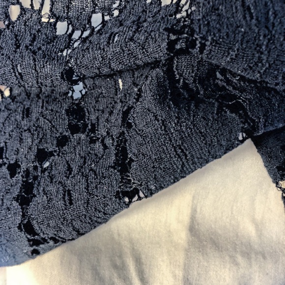 Dress up for any occasion - Picture 2 of 4